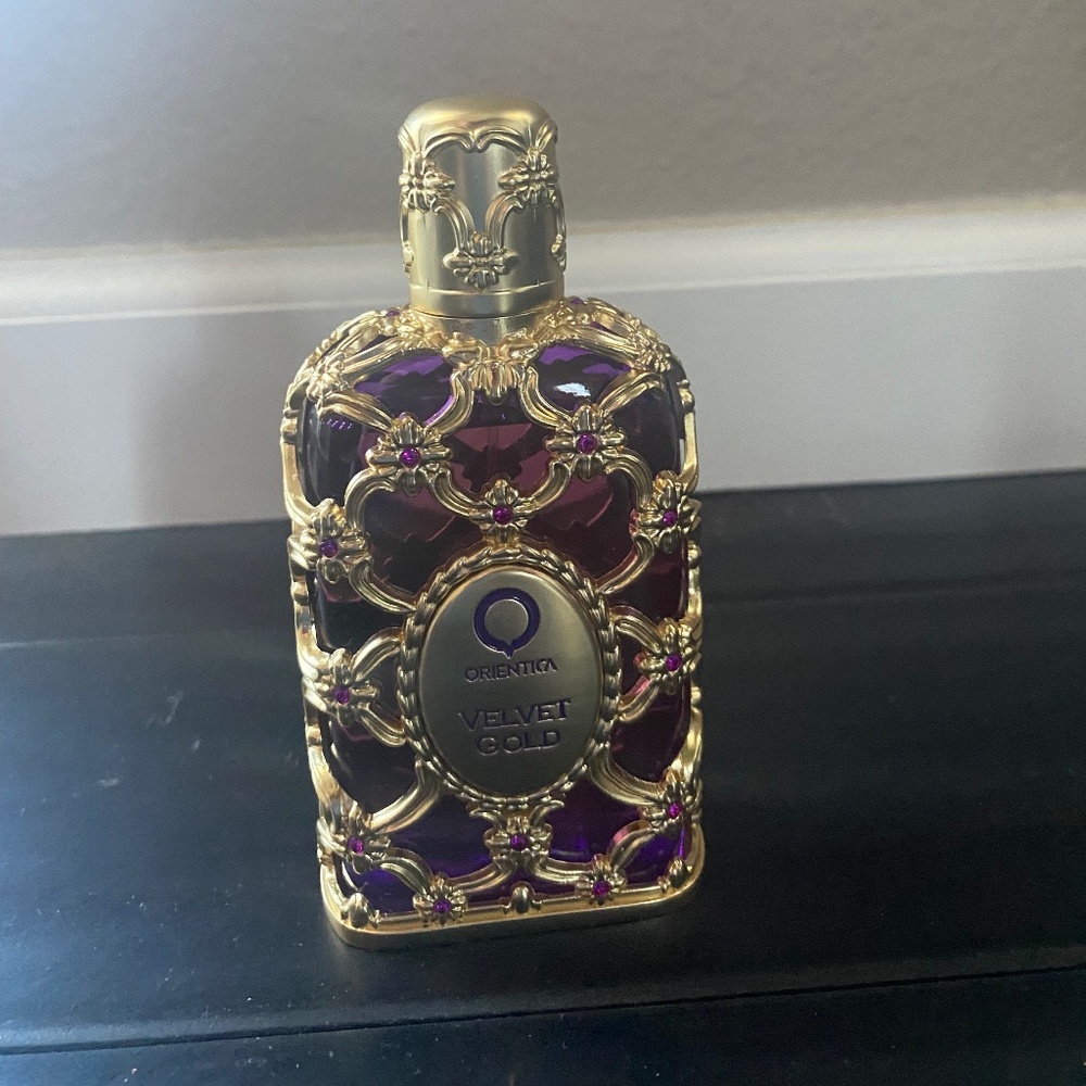 Orientica Velvet gold
